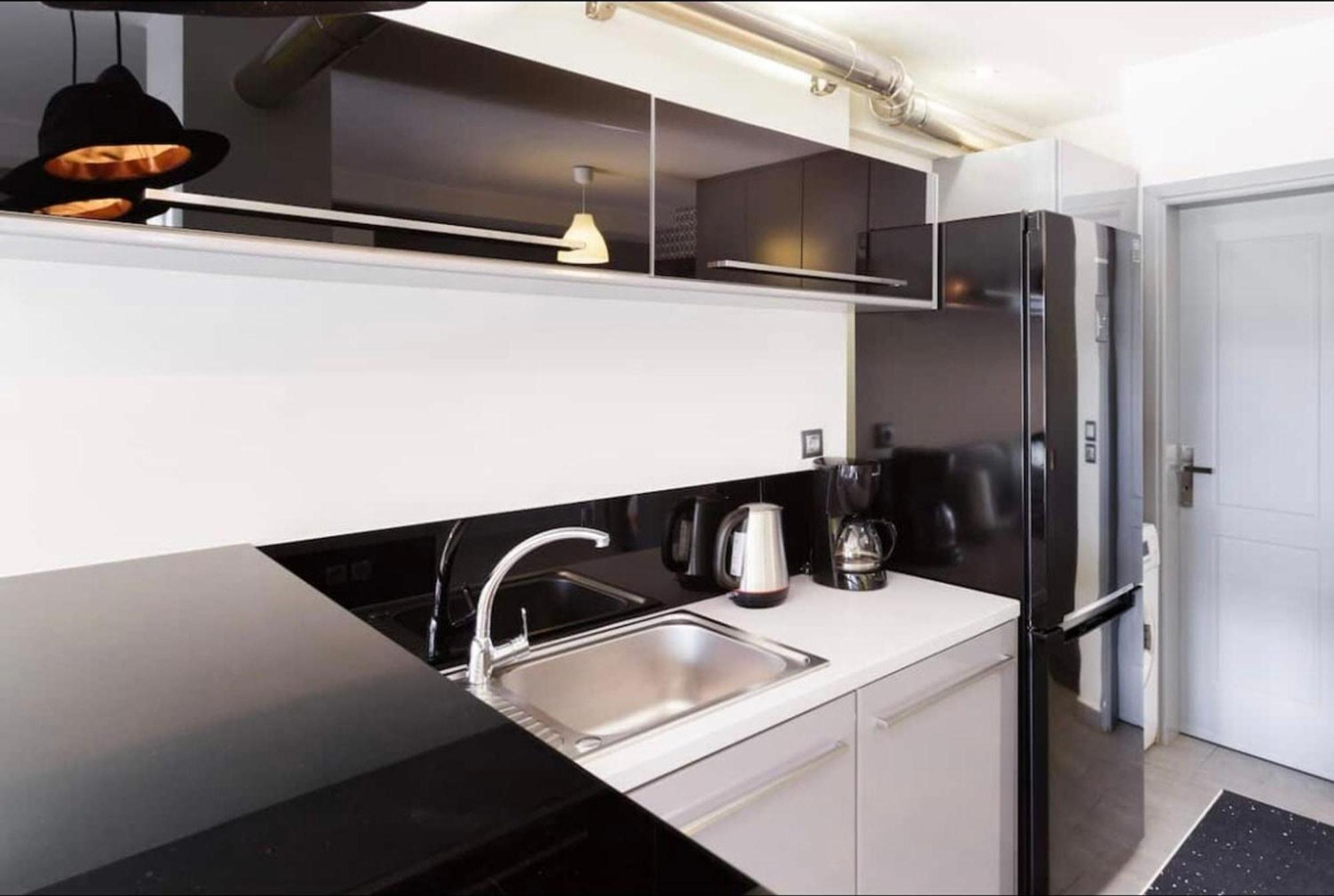 Stylish Boutique Loft With Private Balcony Apartman Athén Kültér fotó