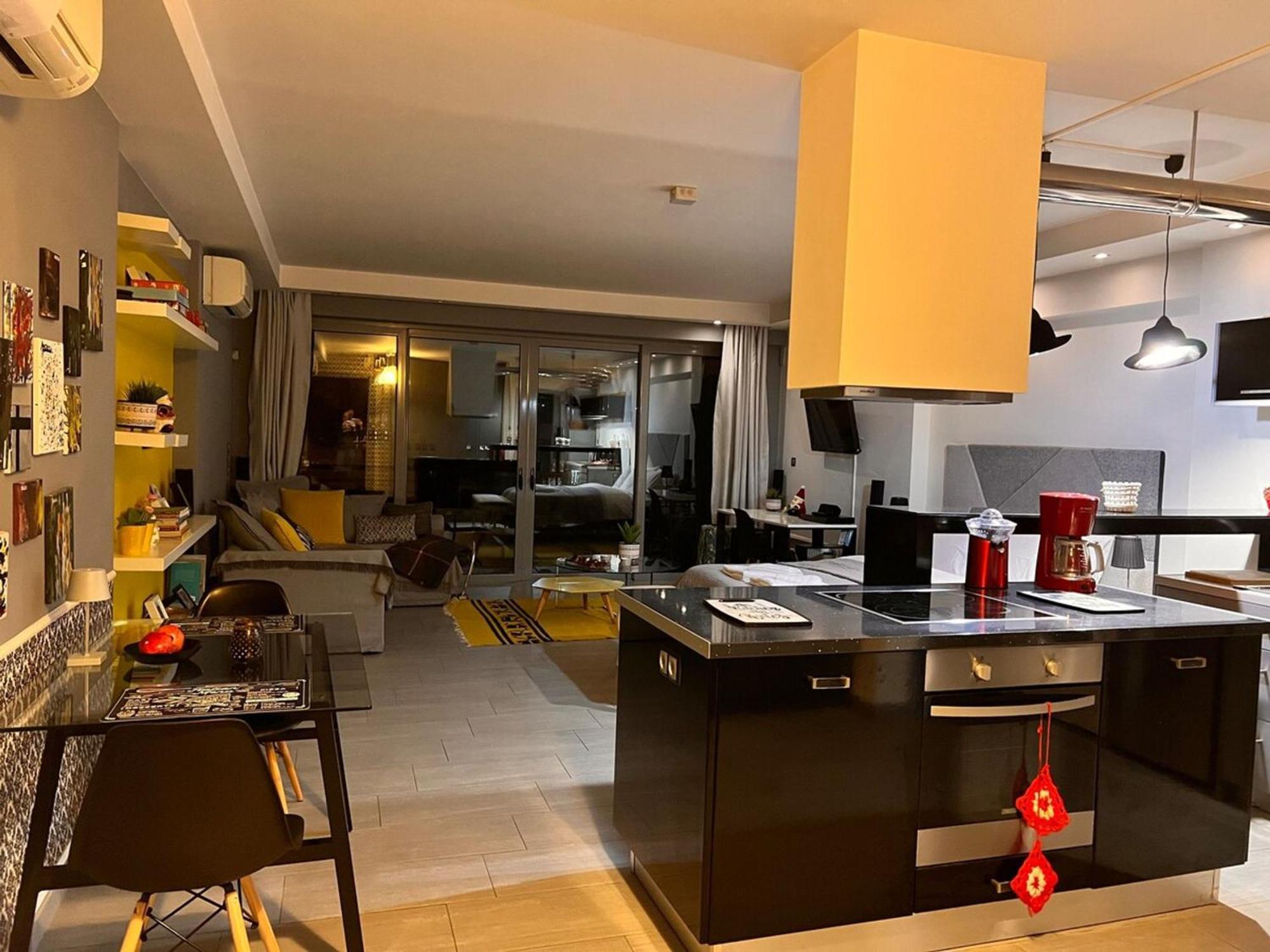 Stylish Boutique Loft With Private Balcony Apartman Athén Kültér fotó